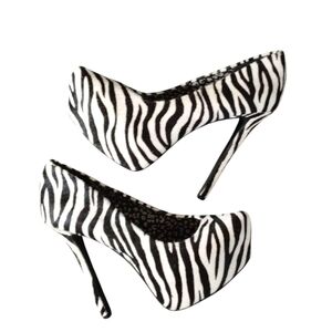 NEW Jessica Simpson Jasmint Calf Hair Zebra Print Platfirm Stiletto Heels 6 B